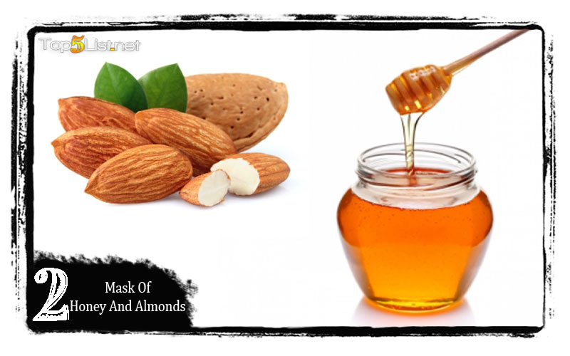 Mask of honey and almonds